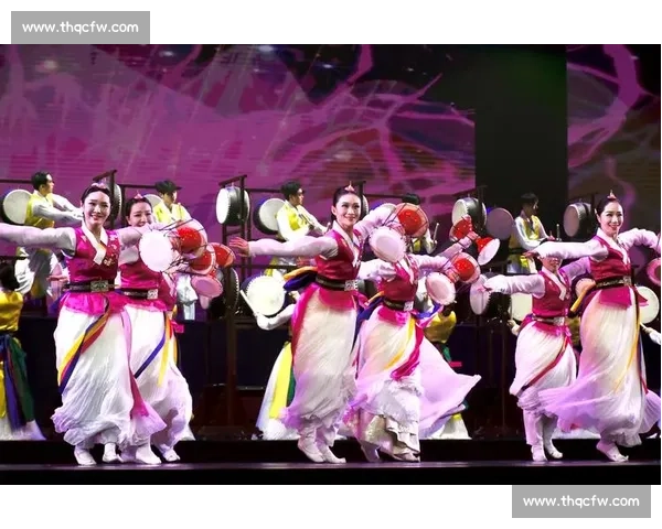 昆明十三届民族运动会闭幕：赛场传技艺 团结花常开